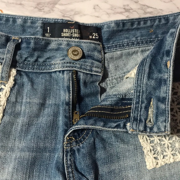 Hollister White Floral Crochet Lace Pocket Shorts - Picture 7 of 8